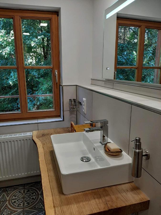 Ferienwohnung Kunst Und Kulturschuppen Hasenmuehle Kammerstein Ngoại thất bức ảnh